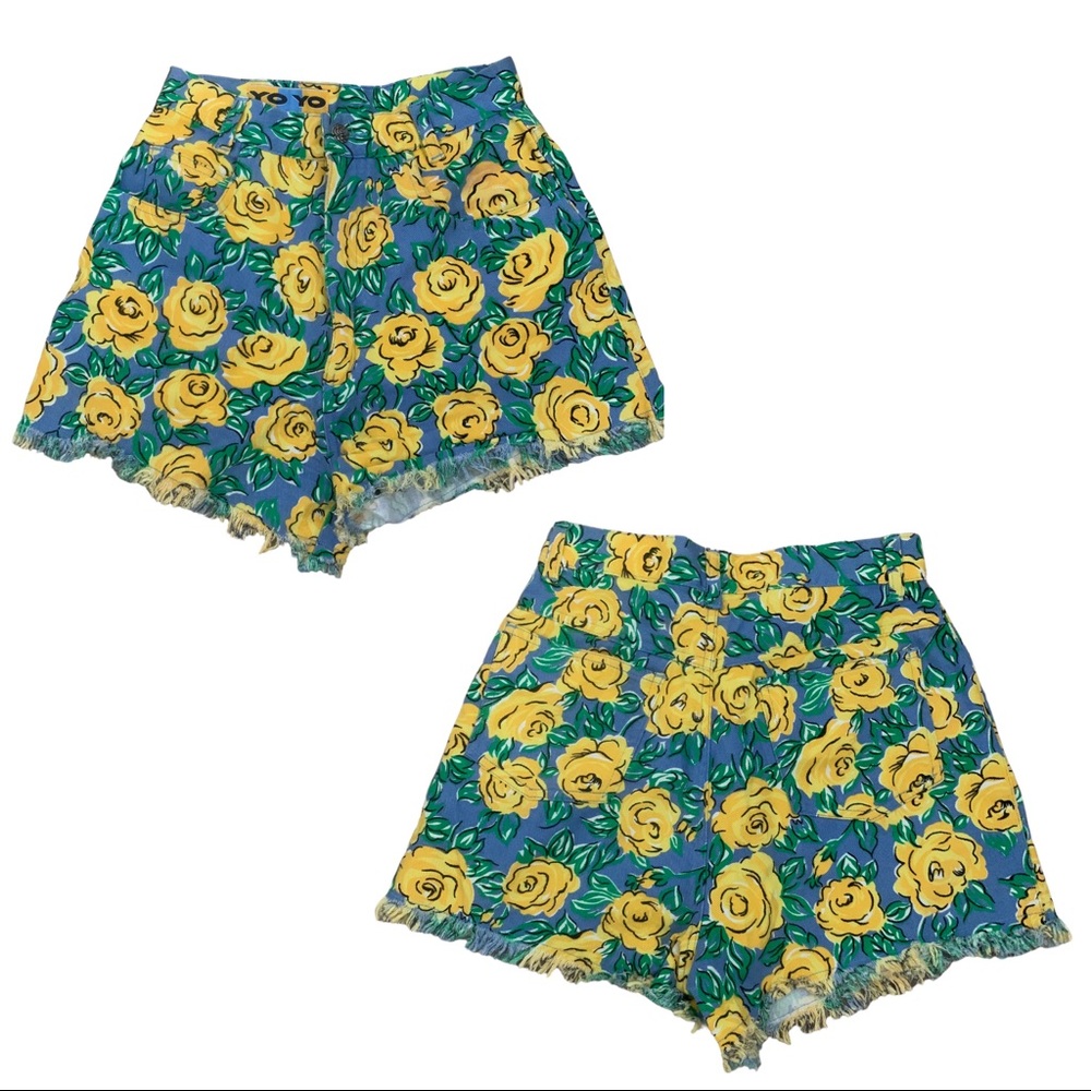 (RARE) YO YO, Vintage high waisted shorts, Size 27